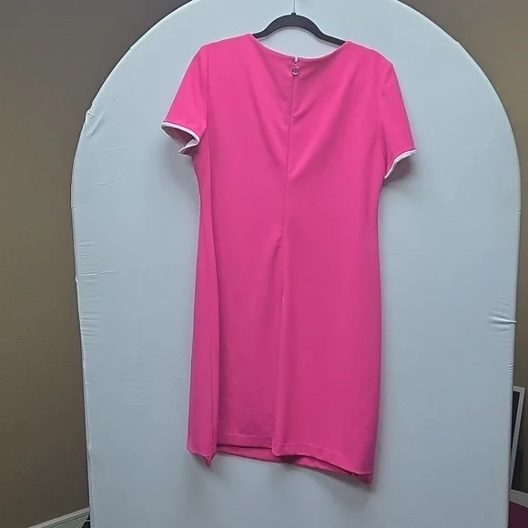 Tommy Hilfiger Pink Dress With White Trim - Picture 5 of 7
